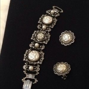 Vintage bracelet and clips earrings